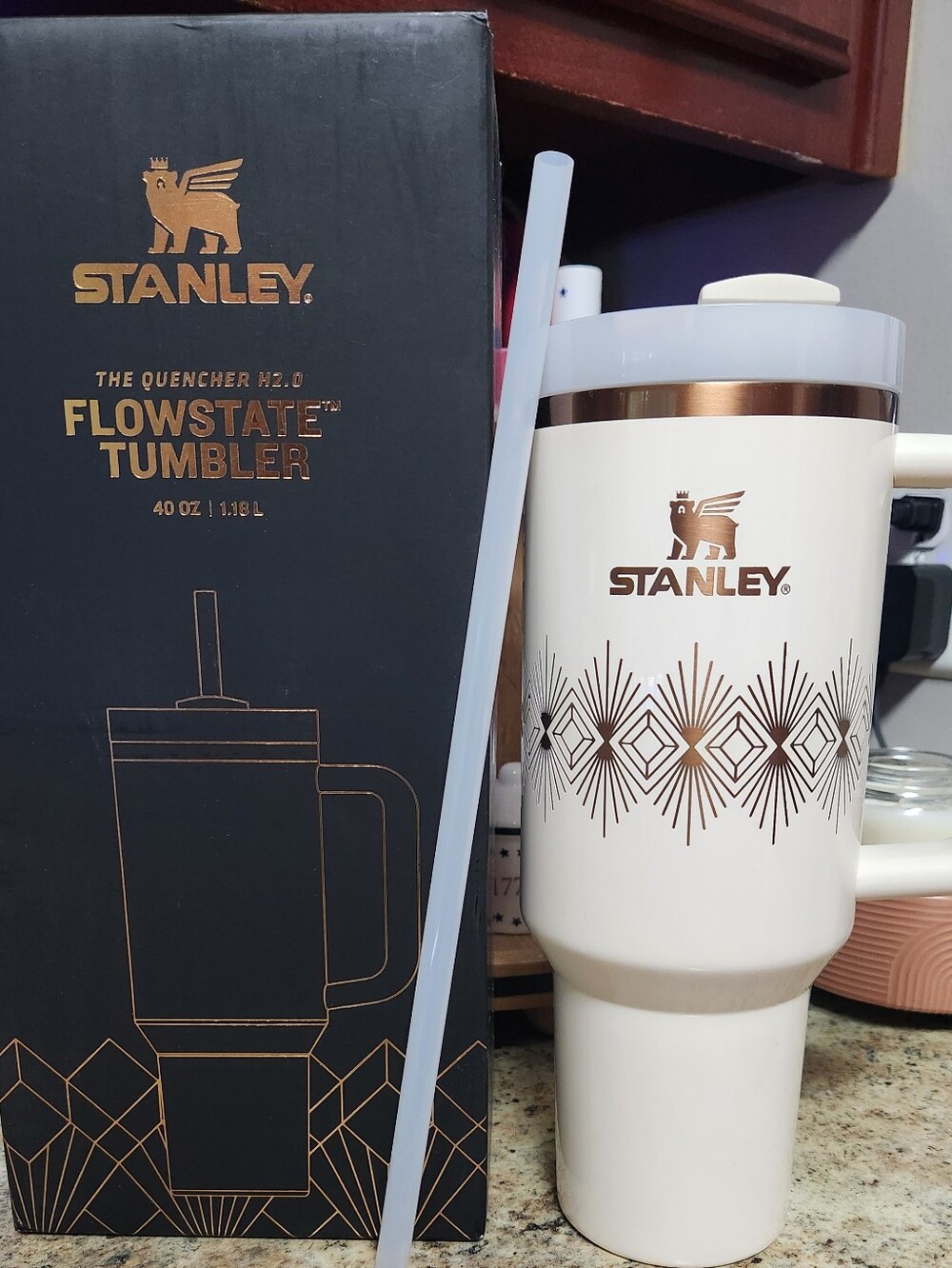 NWT Stanley Quencher Tumbler 40oz Cream Gloss Deco